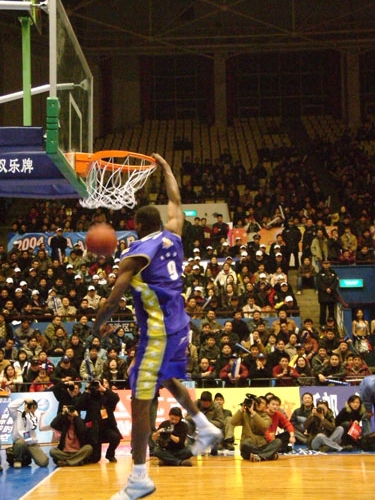 了一个广阔 了一个广阔