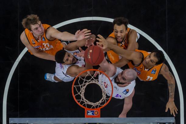 上的排球盛 上的排球盛